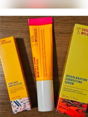 Good Molecules Bundle